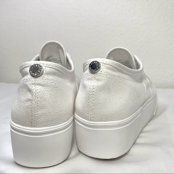 Steve Madden Emmi white canvas platform sneaker - Picture 3 of 3
